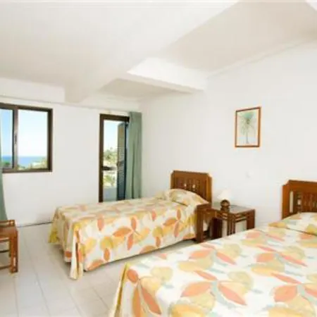 Superb 2 Bedroom *