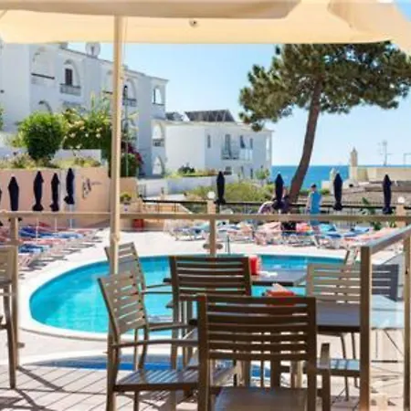 Superb 2 Bedroom Apartament